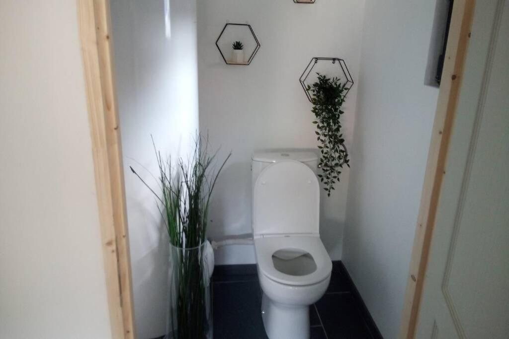 Maison Privative, Cocooning, Zen , Avec Jacuzzi Mont-Notre-Dame المظهر الخارجي الصورة